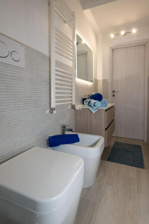 Apartamento The Palm Sisters - Navigli, Bocconi Milán Exterior foto